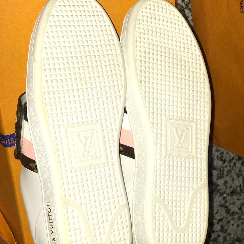 Louis Vuitton front row sneakers - Picture 6 of 7